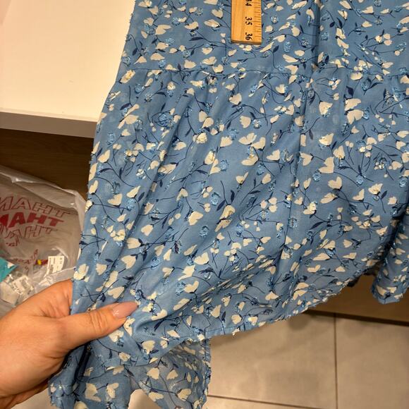 Moon River Blue Floral Cut Out Chiffon Midi Dress Small - Picture 8 of 11